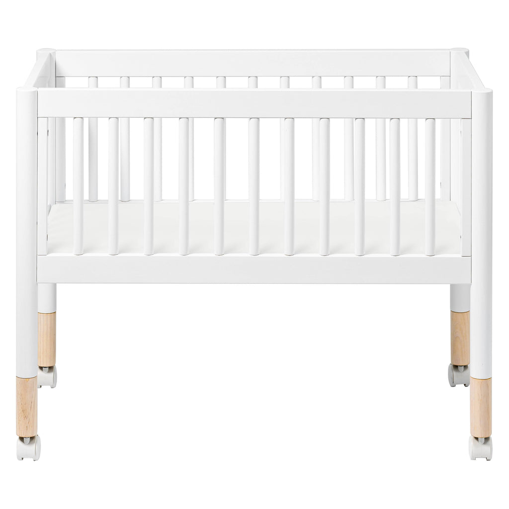 White Washed Natural Portable Bassinet M33096