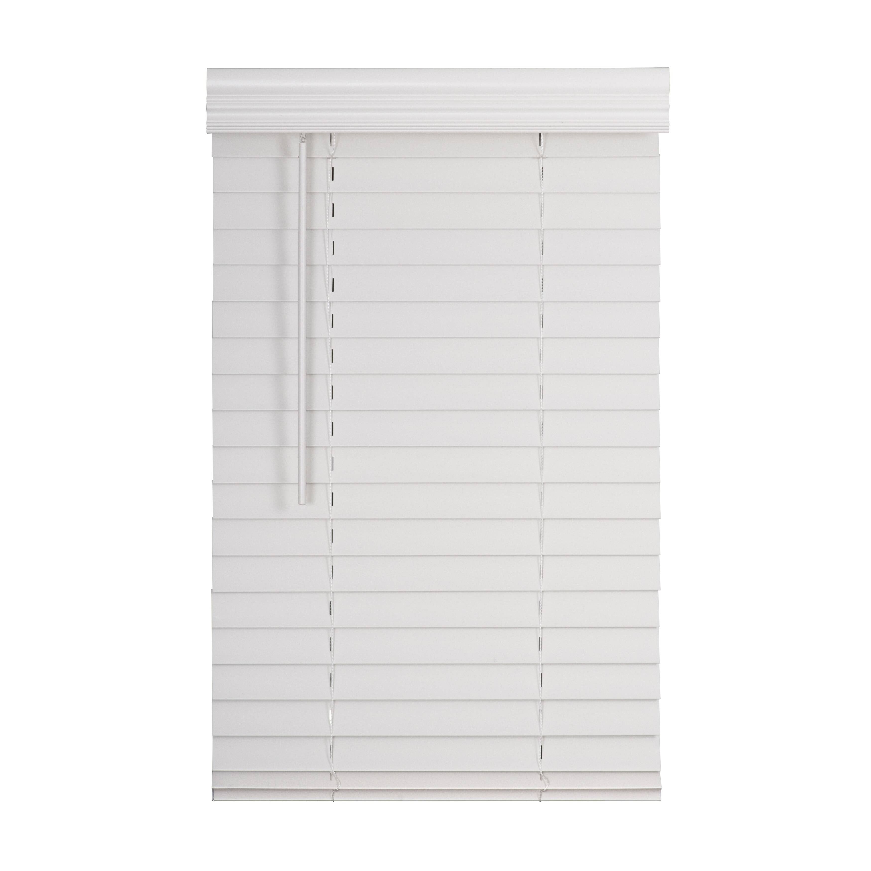 White Faux Wood Blind U453