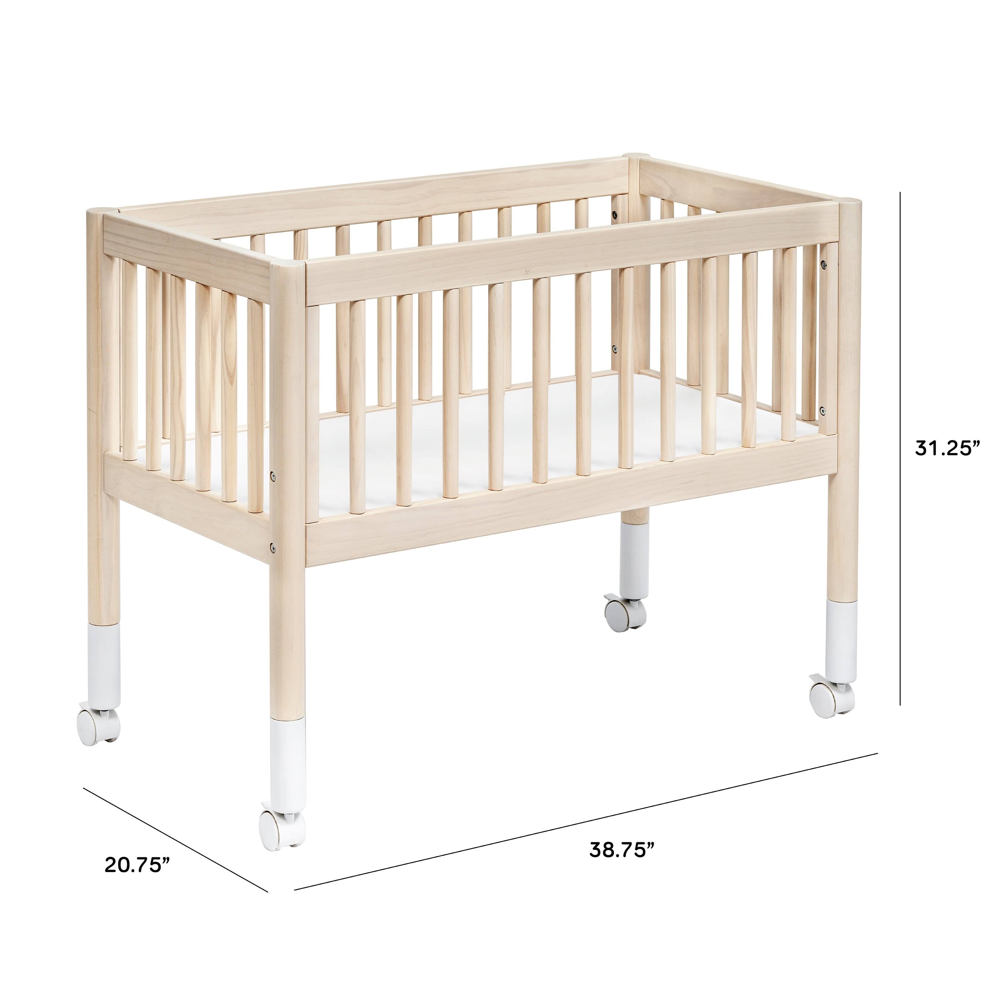 White Washed Natural Portable Bassinet M33096