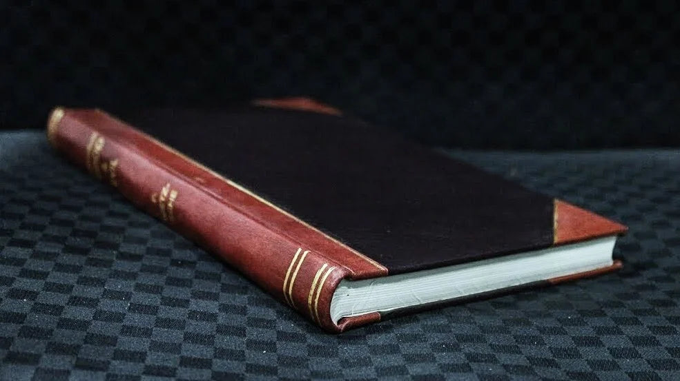 Illustrated Natural History Volume 3 Leatherbound B755