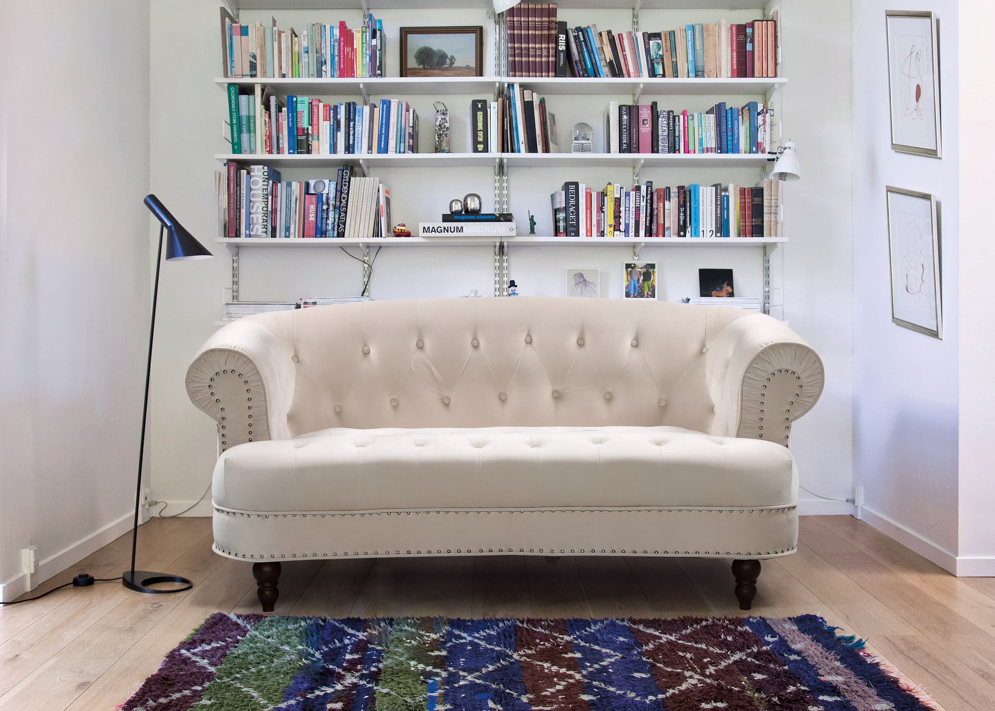 Chesterfield Loveseat C397