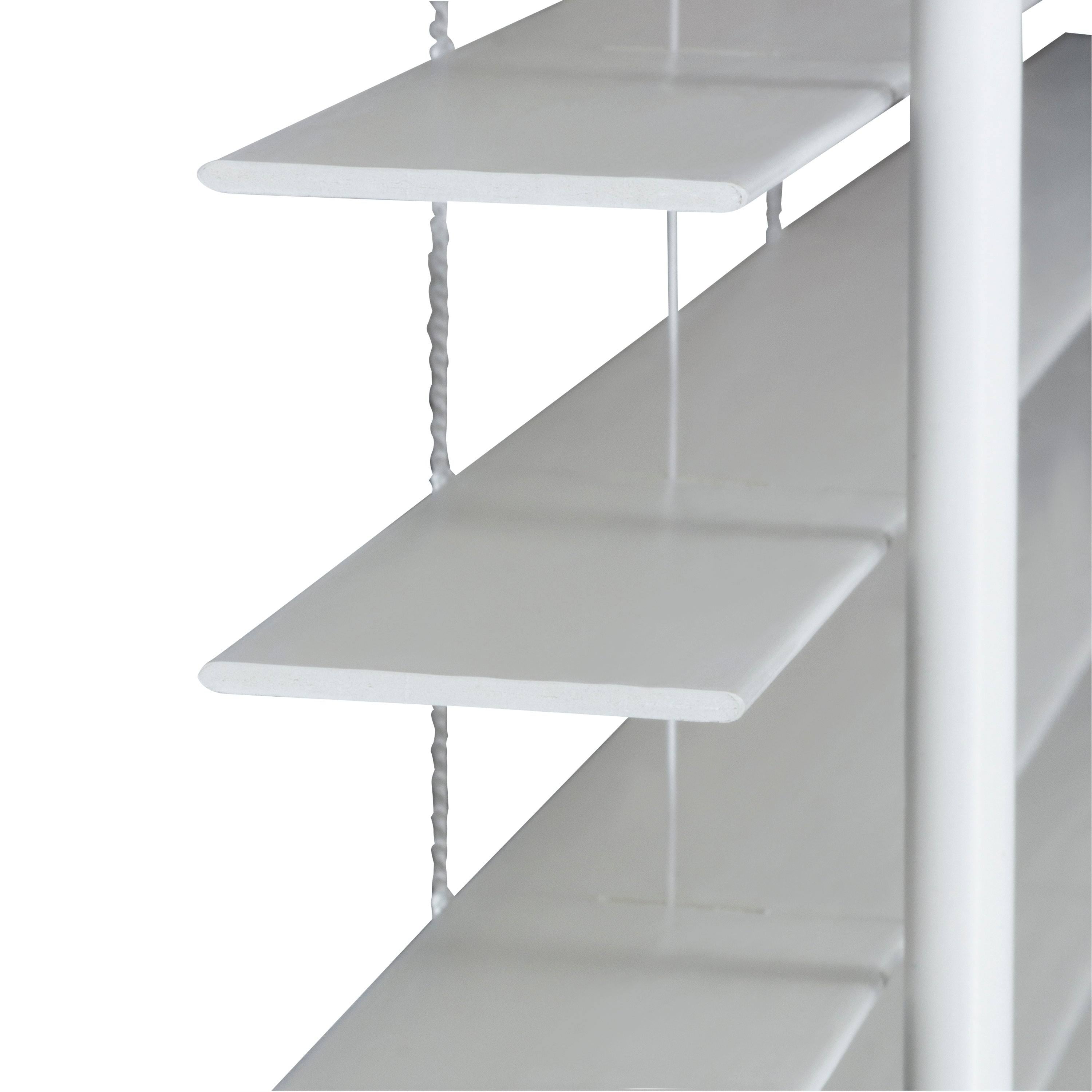 White Faux Wood Blind U453