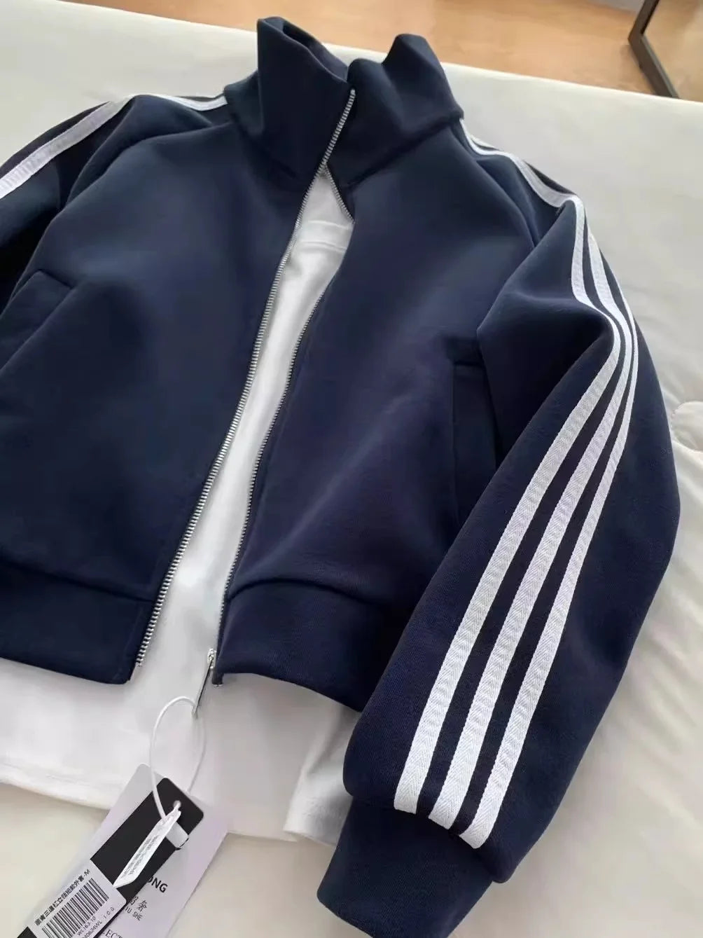 Three-stripe sports sweatshirt jacket Y59276