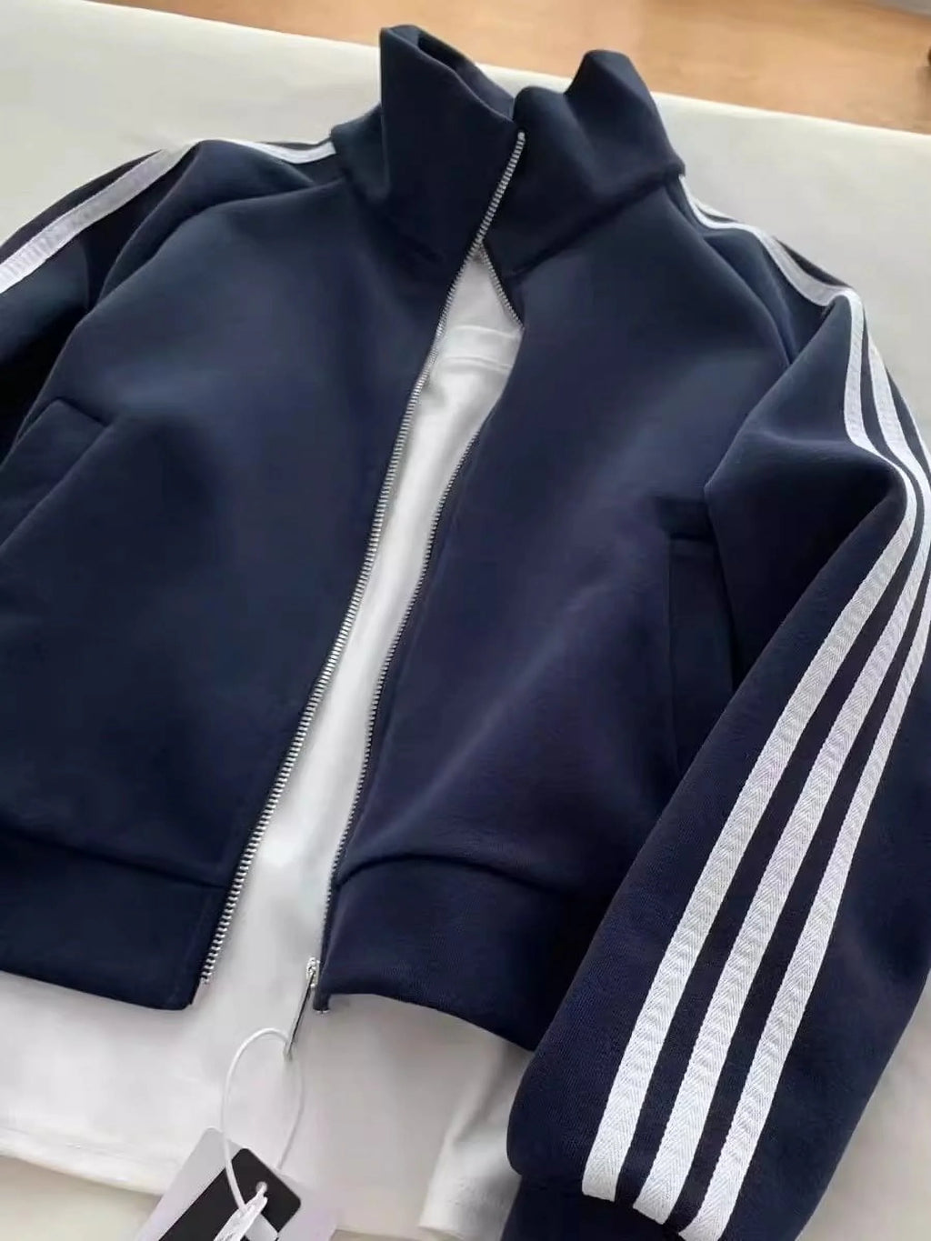 Three-stripe sports sweatshirt jacket Y59276