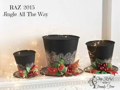 16x22 Red and Green Holly Posable Elf Set G120